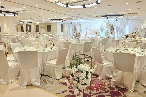 Banquet seating in Antica Ballroom at Orchard Rendezvous Hotel